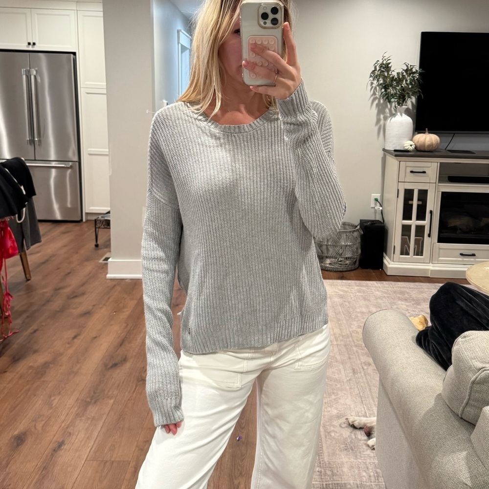 Hollister Sweater XS